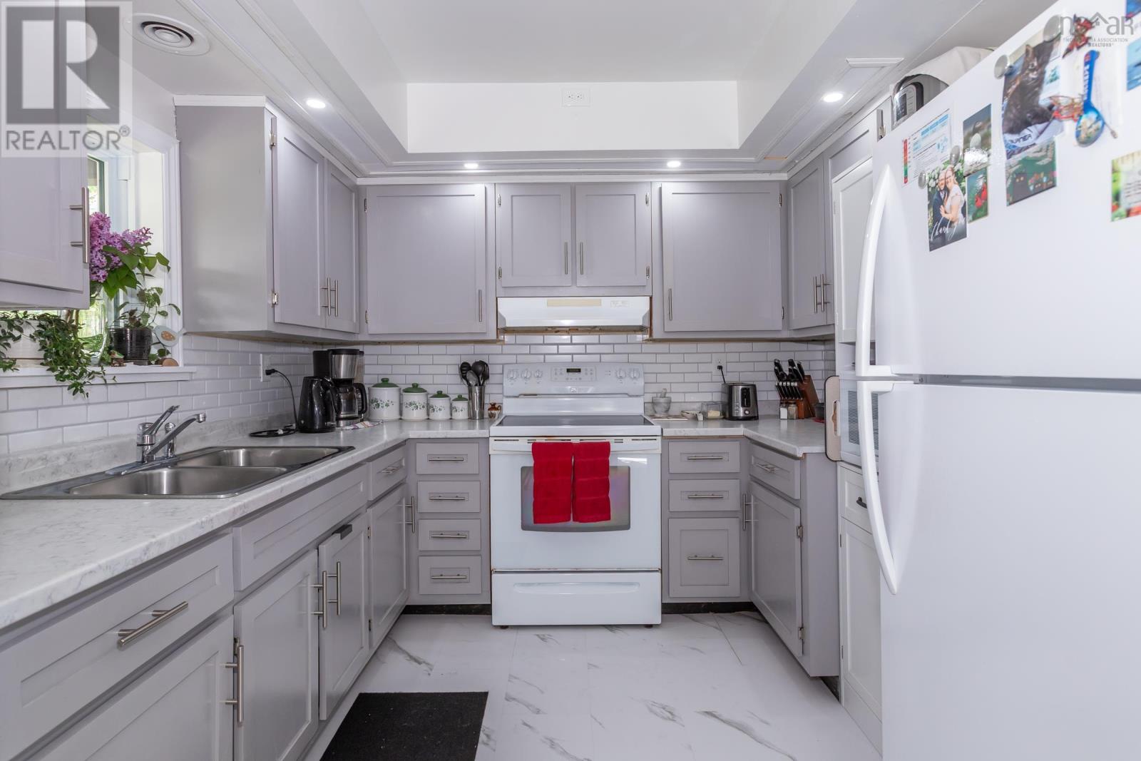 166-168 Seaman Street, Margaretsville, Nova Scotia  B0S 1N0 - Photo 13 - 202513624