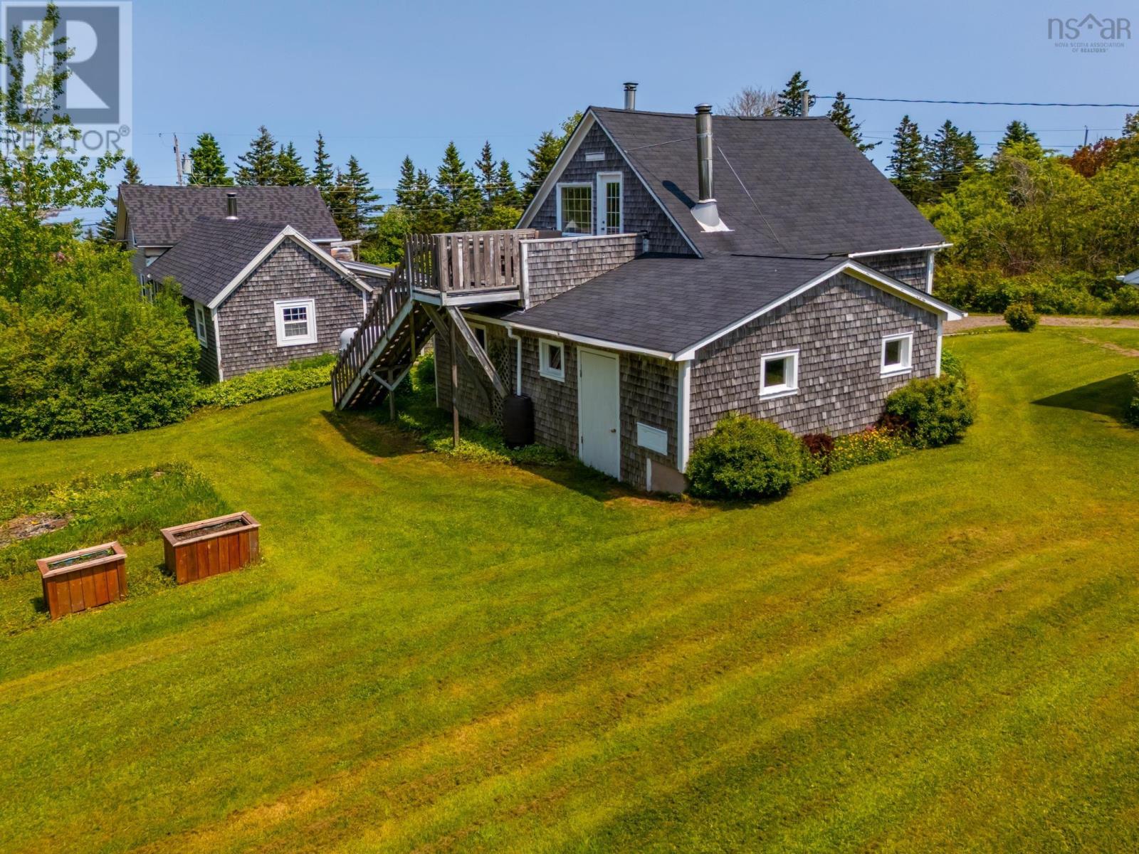 166-168 Seaman Street, Margaretsville, Nova Scotia  B0S 1N0 - Photo 3 - 202513624