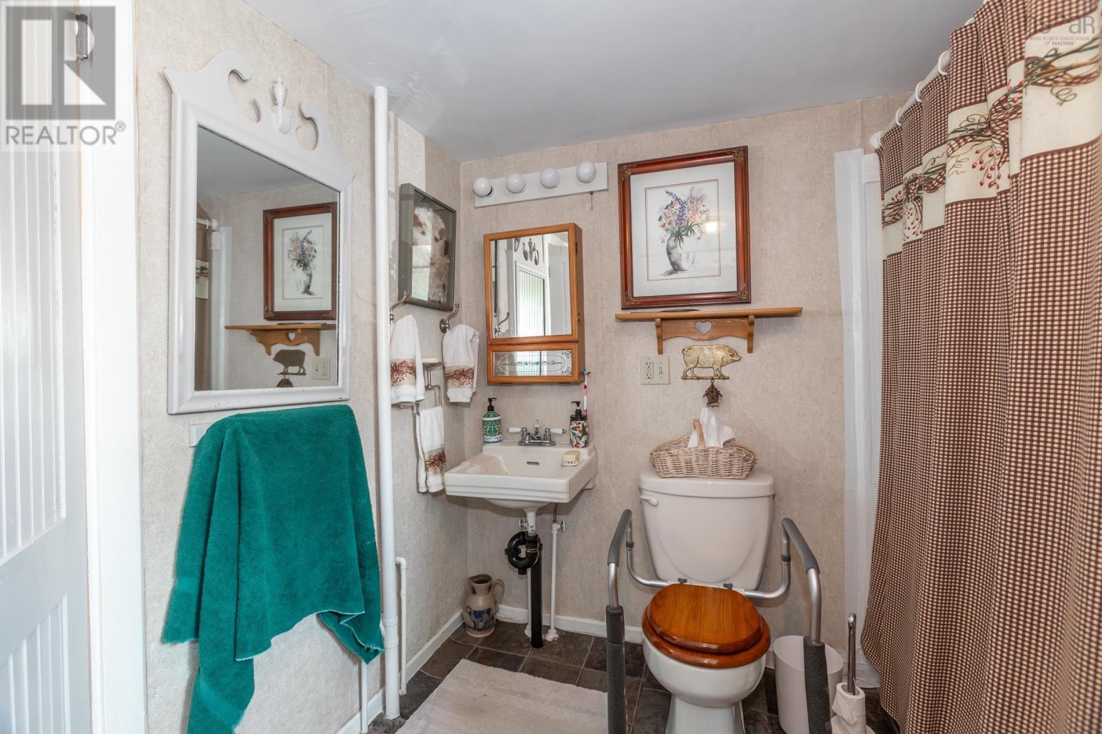 166-168 Seaman Street, Margaretsville, Nova Scotia  B0S 1N0 - Photo 34 - 202513624