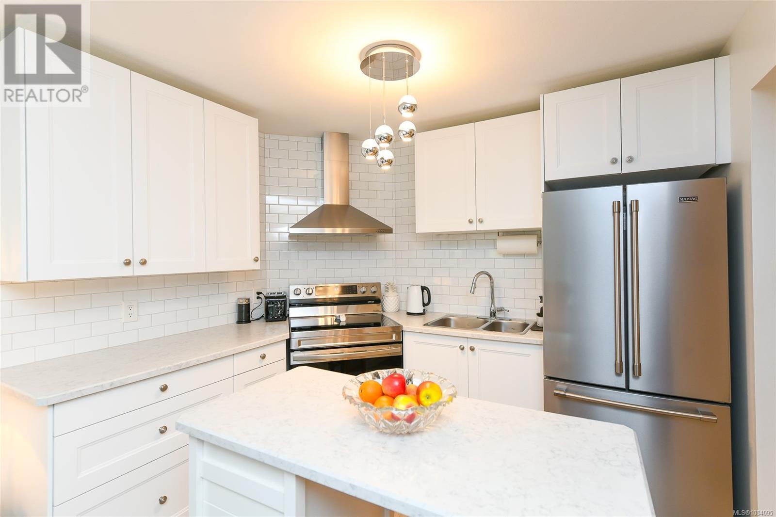 Property at 109 1450 Tunner Dr image 5