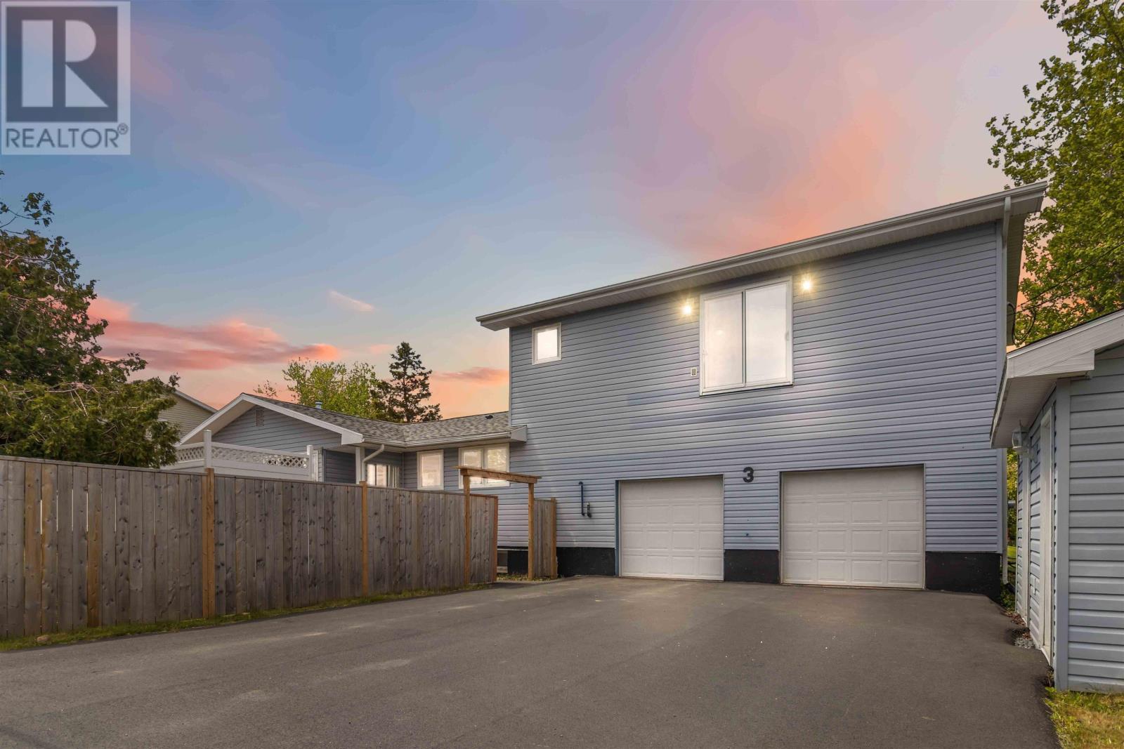 Property at 3 Codroy Crescent image 1
