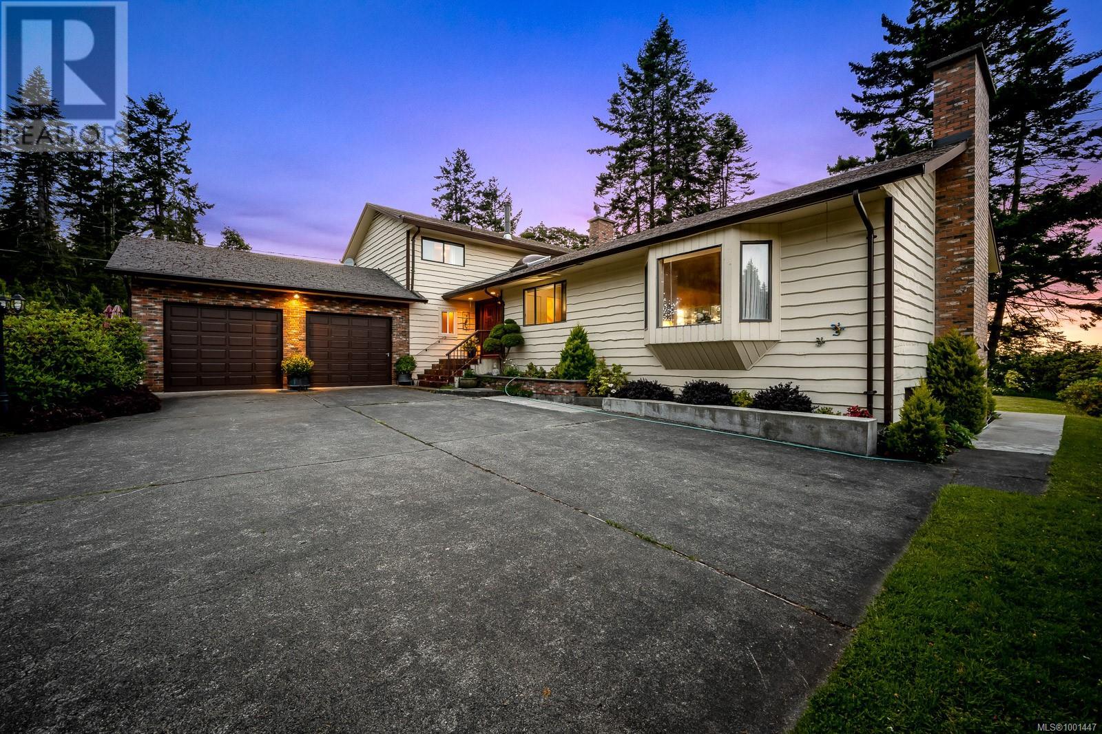 2376 Seabank Rd, Courtenay, British Columbia  V9J 1X5 - Photo 2 - 1001447