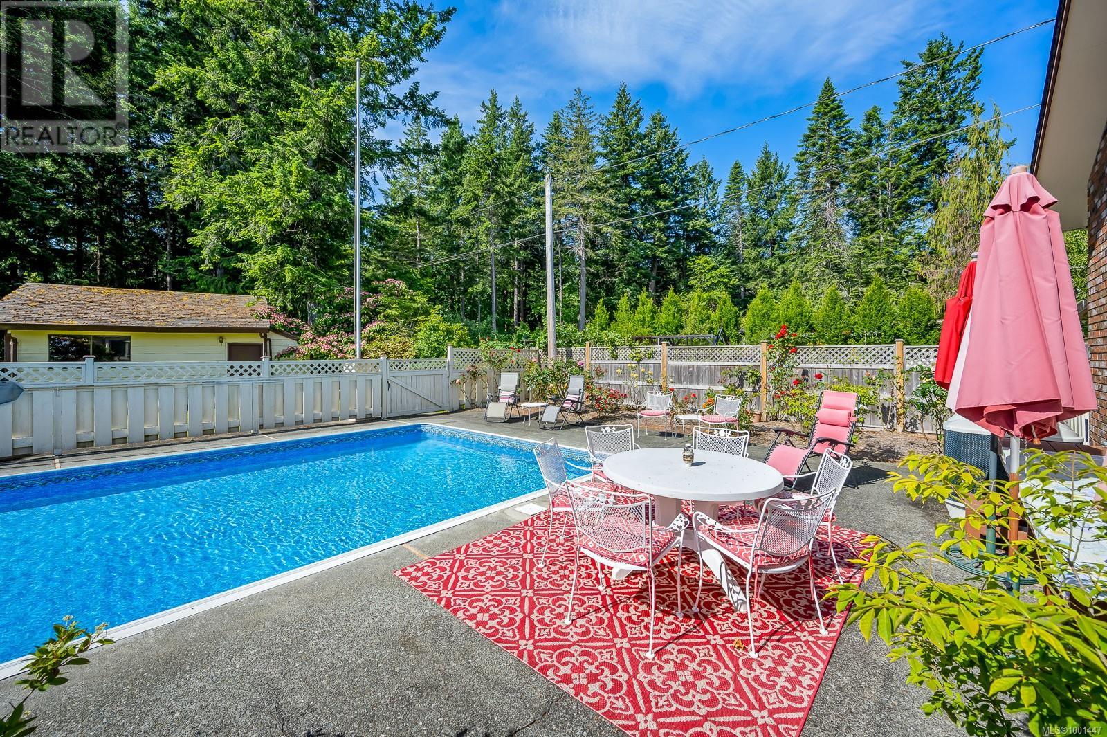 2376 Seabank Rd, Courtenay, British Columbia  V9J 1X5 - Photo 51 - 1001447