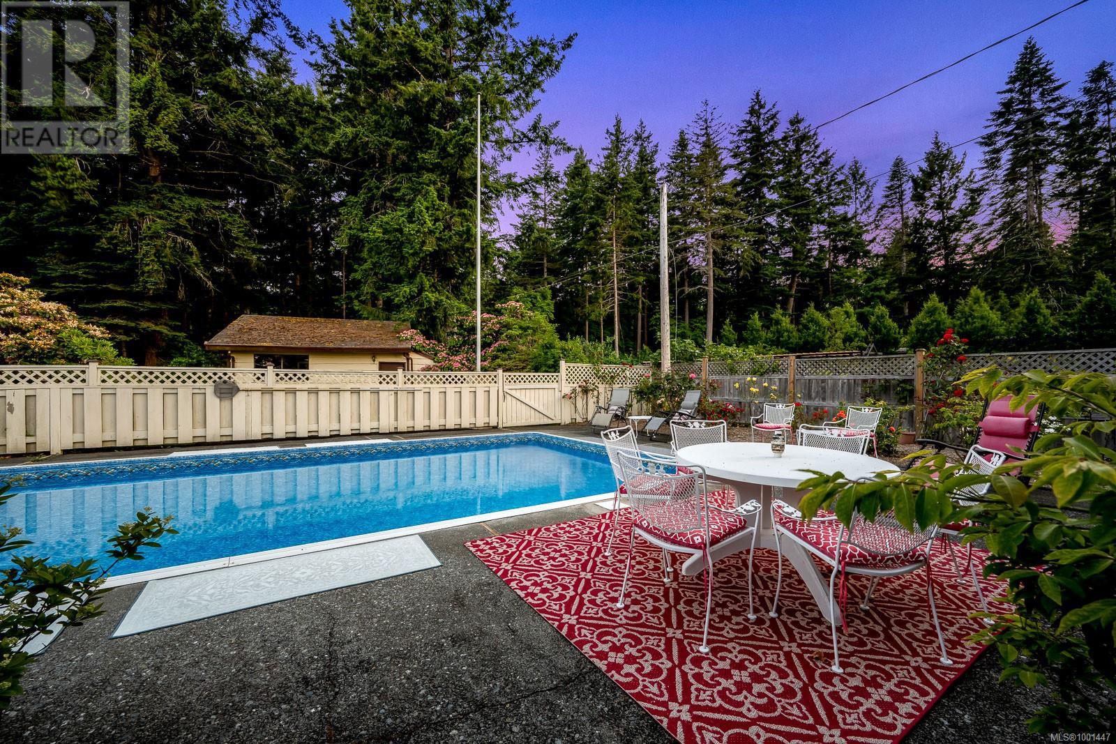 2376 Seabank Rd, Courtenay, British Columbia  V9J 1X5 - Photo 38 - 1001447