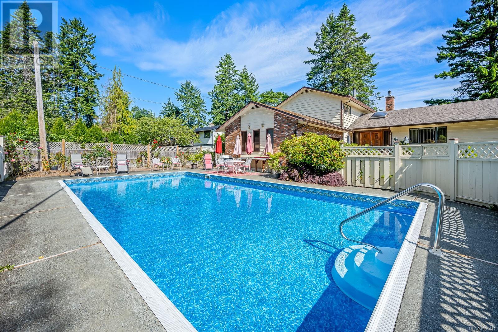 2376 Seabank Rd, Courtenay, British Columbia  V9J 1X5 - Photo 54 - 1001447