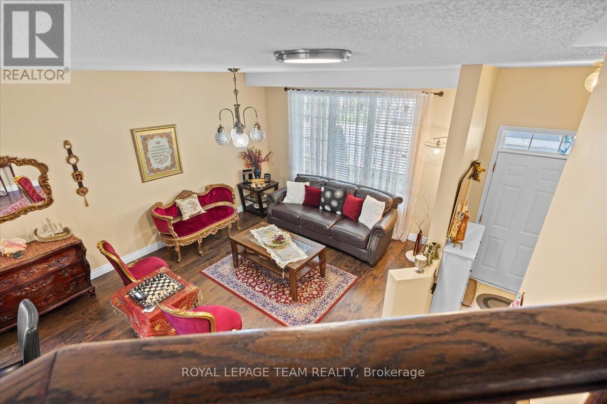 12 Sunvale Way, Ottawa, Ontario  K2G 6Y2 - Photo 12 - X12236322