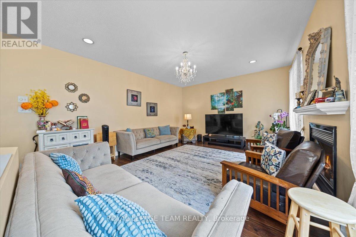 12 Sunvale Way, Ottawa, Ontario  K2G 6Y2 - Photo 15 - X12236322