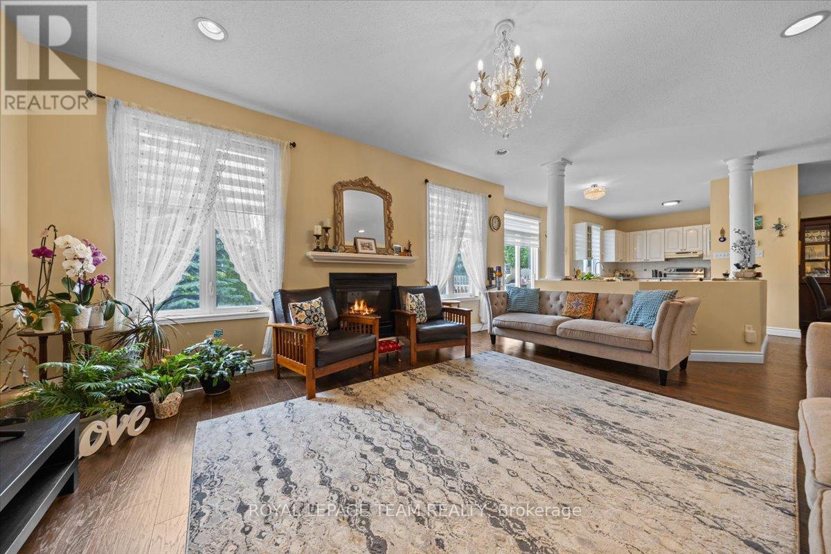 12 Sunvale Way, Ottawa, Ontario  K2G 6Y2 - Photo 16 - X12236322