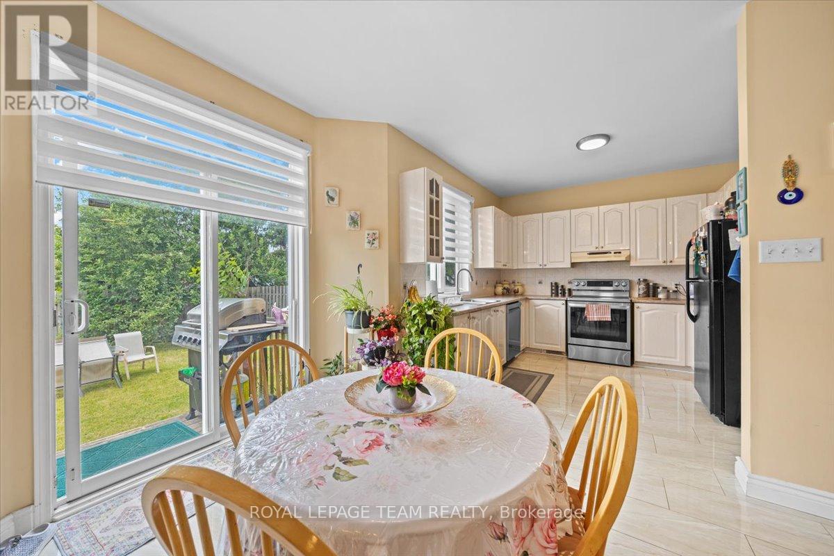 12 Sunvale Way, Ottawa, Ontario  K2G 6Y2 - Photo 19 - X12236322