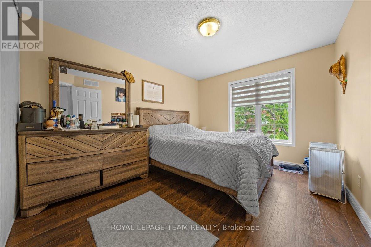 12 Sunvale Way, Ottawa, Ontario  K2G 6Y2 - Photo 27 - X12236322