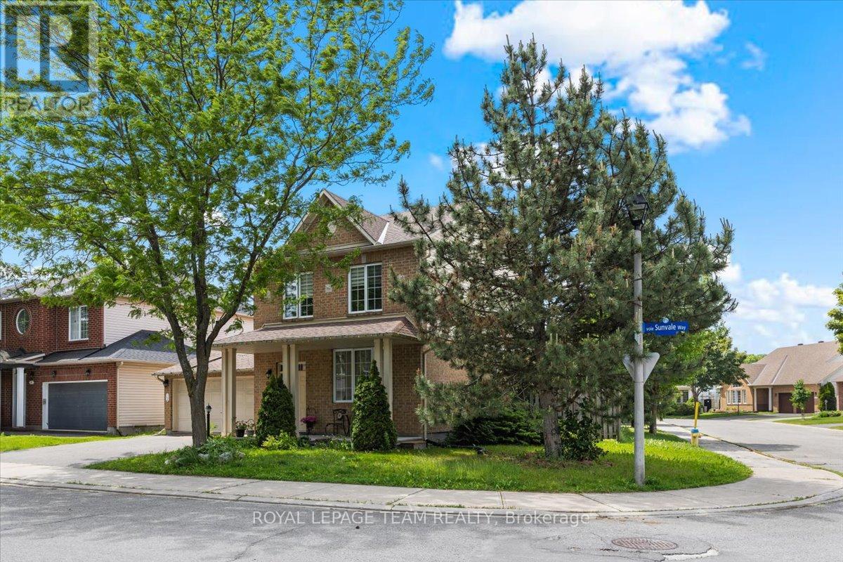 Property at 12 SUNVALE WAY image 3