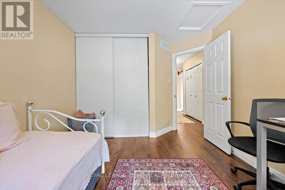 12 Sunvale Way, Ottawa, Ontario  K2G 6Y2 - Photo 30 - X12236322