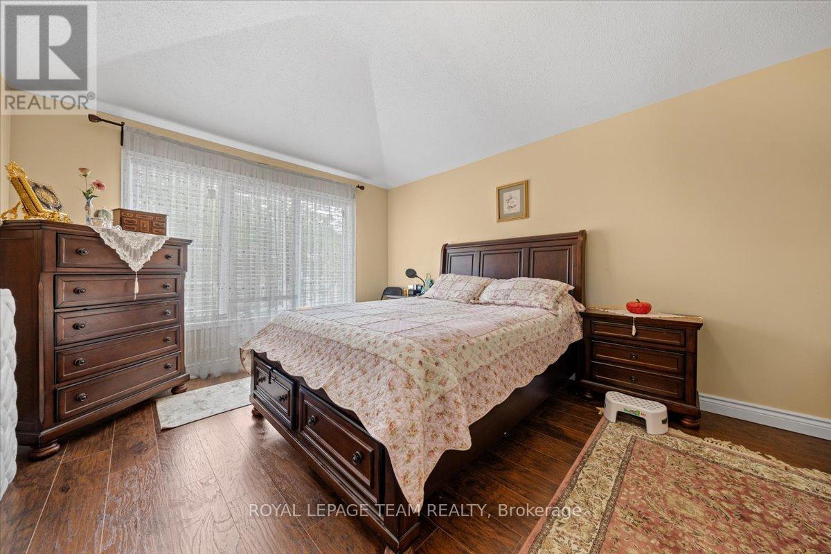 12 Sunvale Way, Ottawa, Ontario  K2G 6Y2 - Photo 33 - X12236322