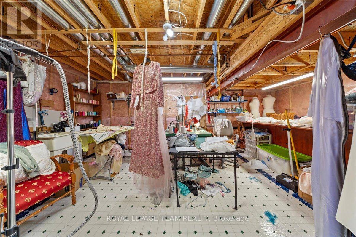 12 Sunvale Way, Ottawa, Ontario  K2G 6Y2 - Photo 41 - X12236322