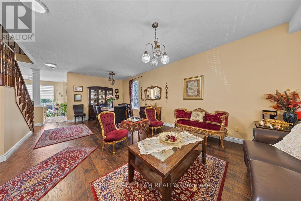 12 Sunvale Way, Ottawa, Ontario  K2G 6Y2 - Photo 9 - X12236322