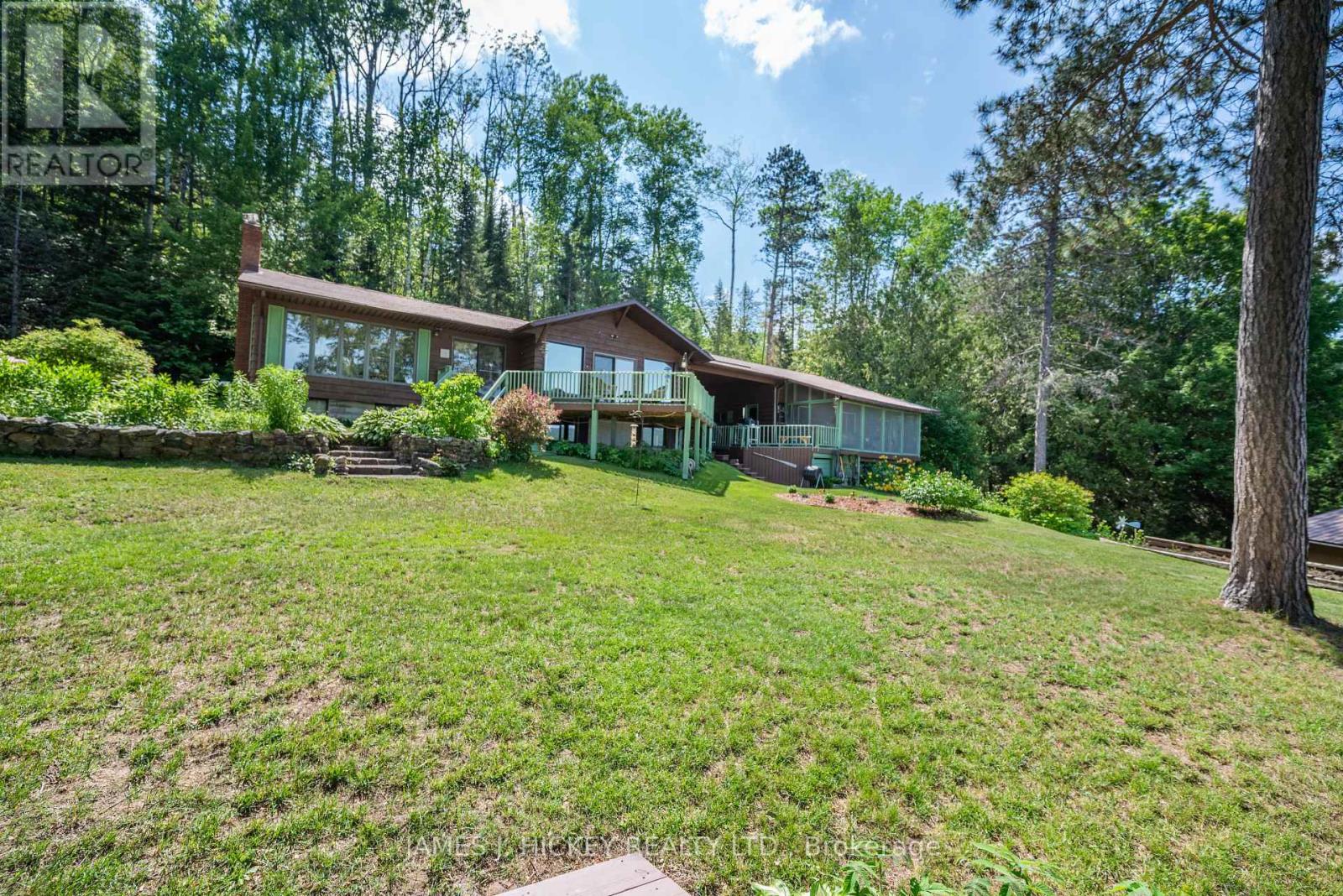 581 Rocky Point Lane, Deep River, Ontario  K0J 1P0 - Photo 4 - X12236278