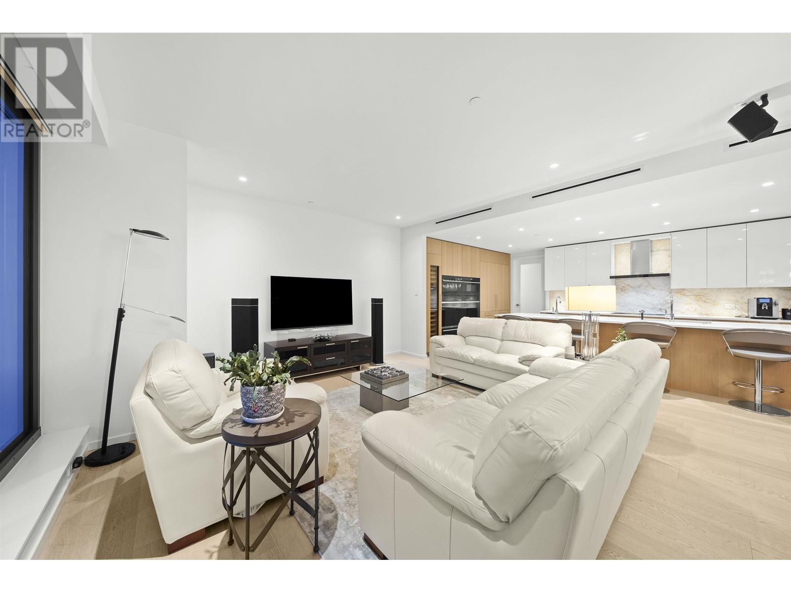 Property at 405 1355 BELLEVUE AVENUE image 4