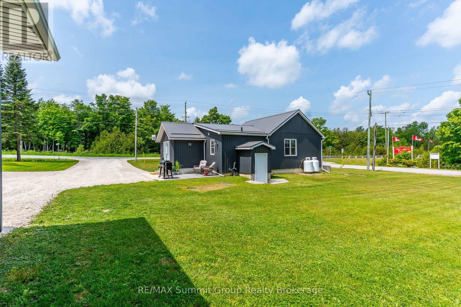 494255 Grey Road 2, Grey Highlands, Ontario  N0C 1C0 - Photo 34 - X12236233