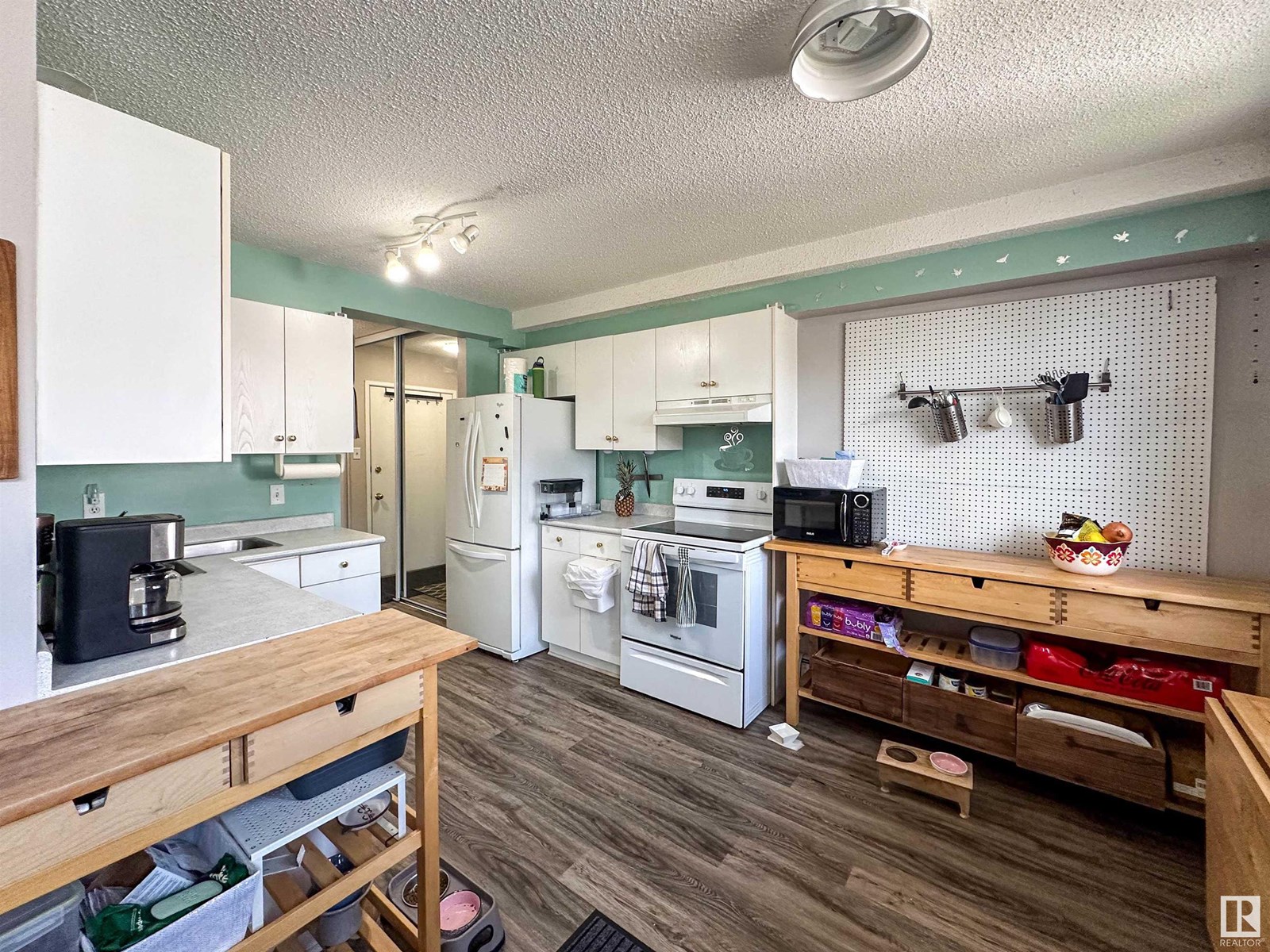 Property at #106 14530 52 ST NW image 5
