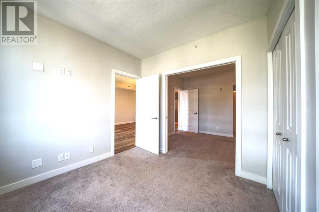Property at 307, 24 Varsity Estates Circle NW image 5