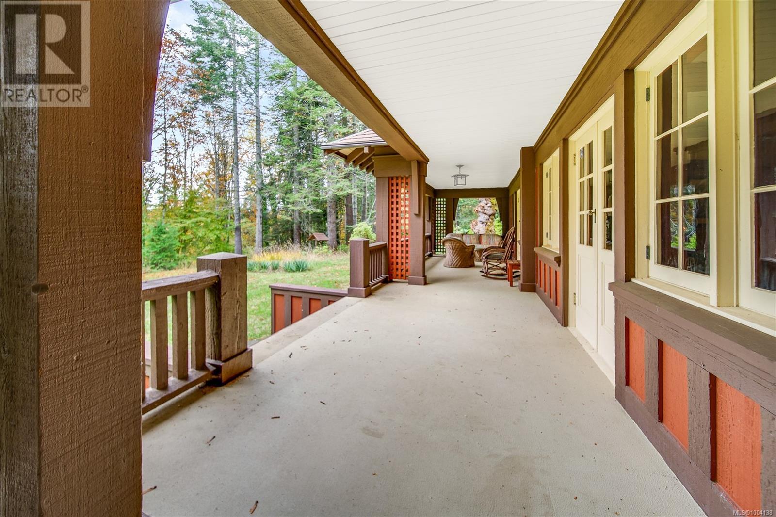 Property at 4690 Compton Rd E image 5