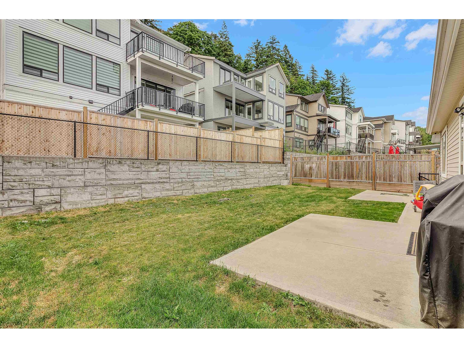 Property at 33943 BARKER COURT image 5