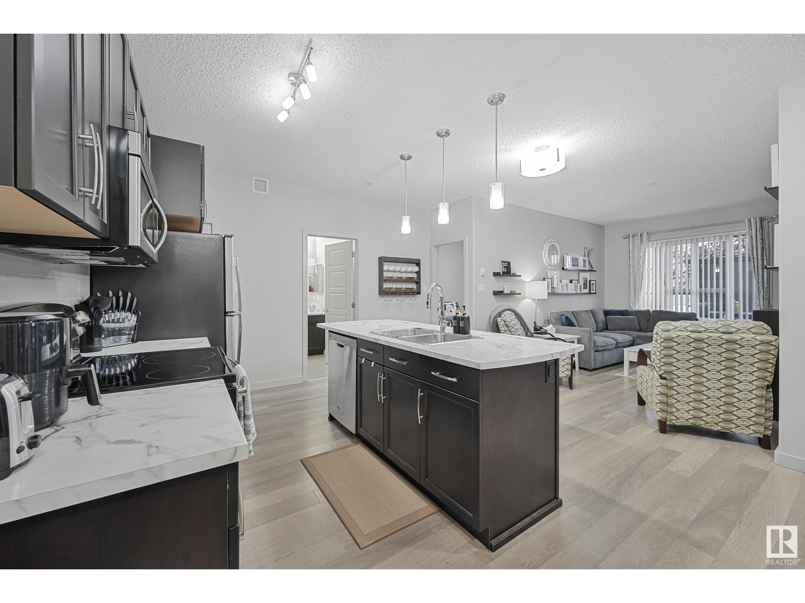 Property at #116 320 AMBLESIDE LINK SW image 5