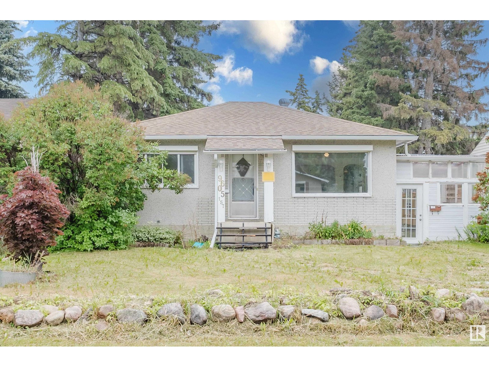 Property at 9605 157 ST NW image 2