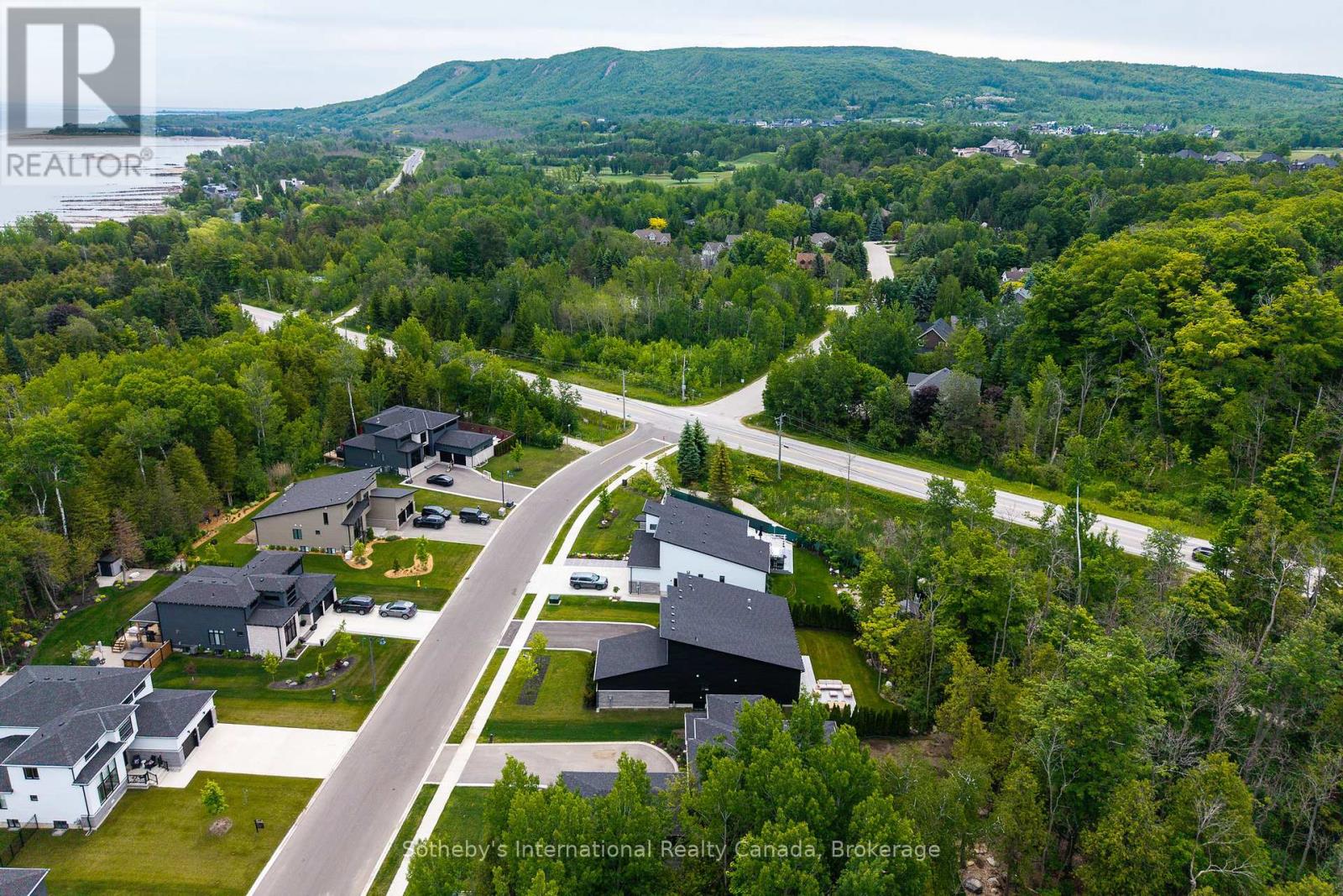 102 Tekiah Road, Blue Mountains, Ontario  N0H 1J0 - Photo 43 - X12048613