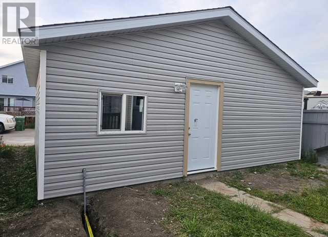Property at 46 Martinridge Crescent NE image 2