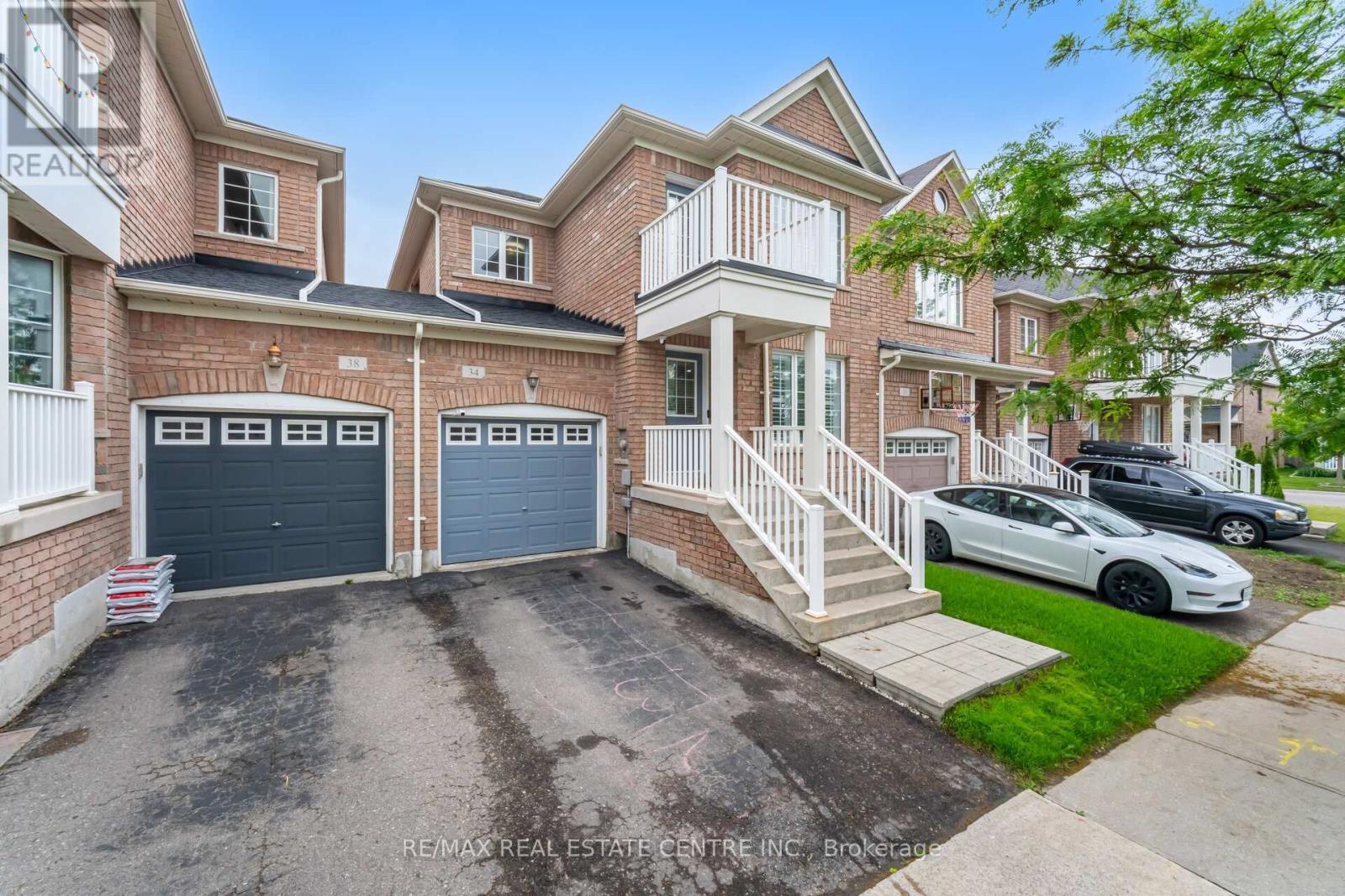 Property at 34 FIRBANK LANE image 4
