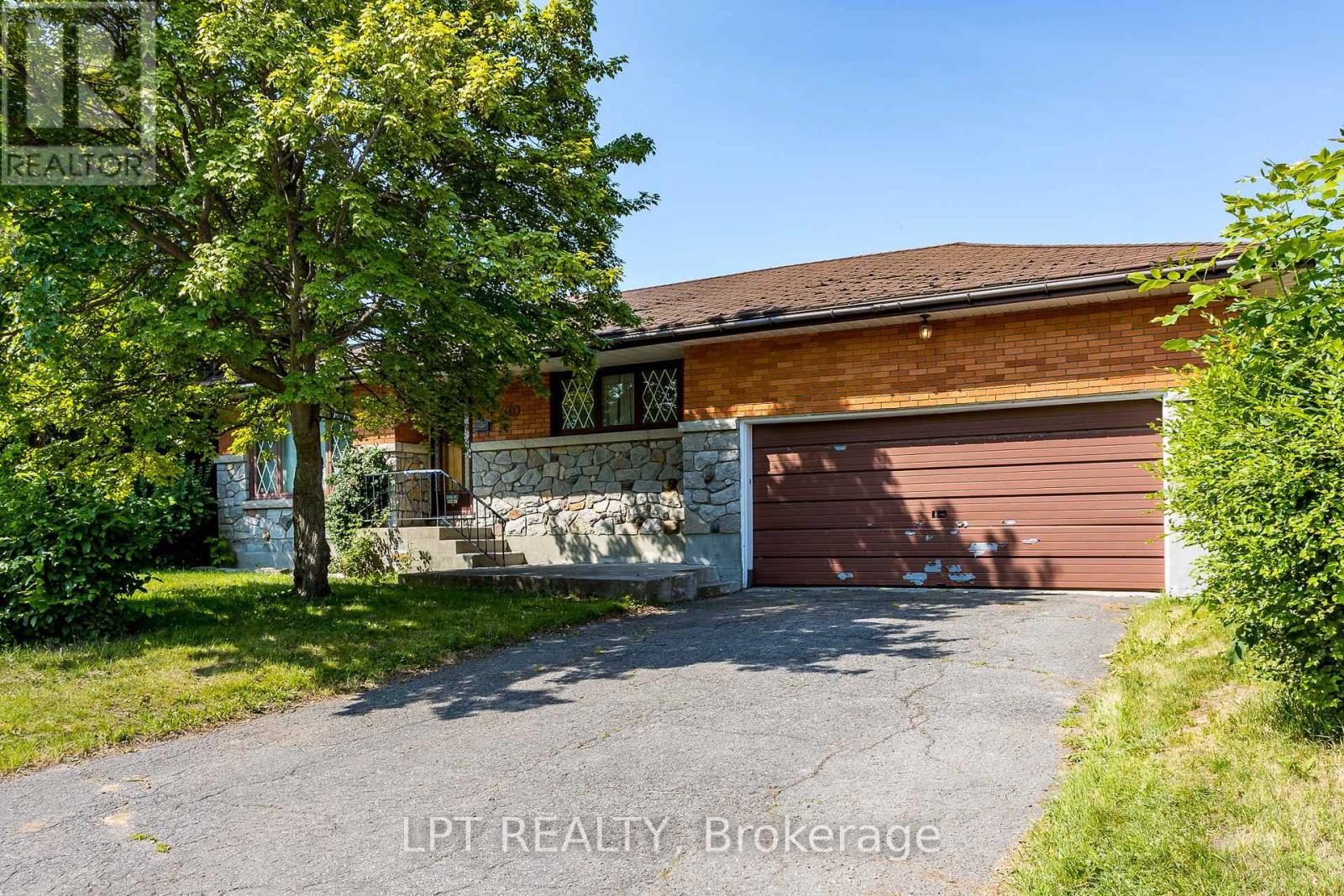 Property at 648 PARKVIEW ROAD image 1