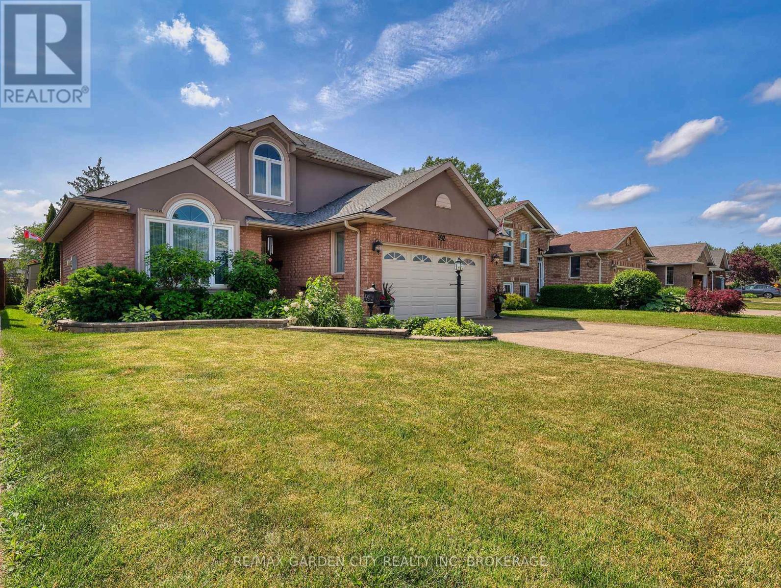 Property at 192 NORTHWOOD DRIVE image 2
