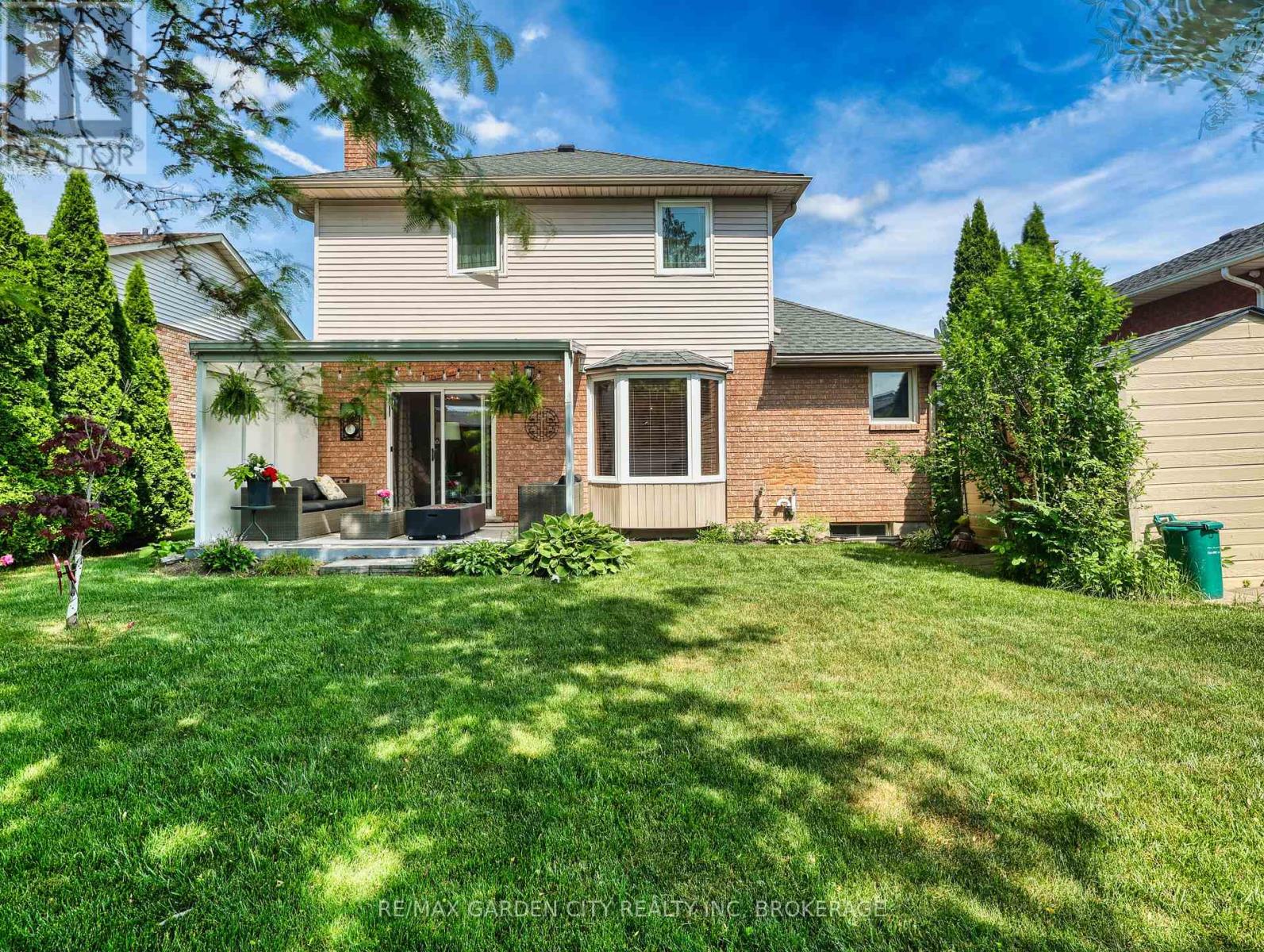 Property at 192 NORTHWOOD DRIVE image 5