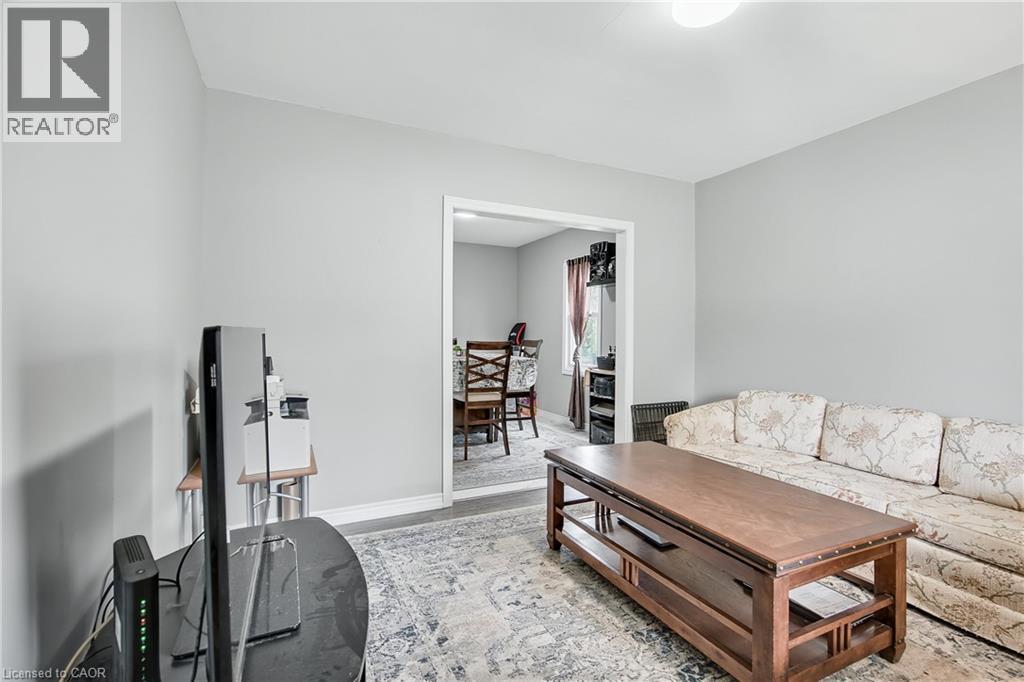69 Park Street, Welland, Ontario  L3B 4M4 - Photo 11 - 40743523