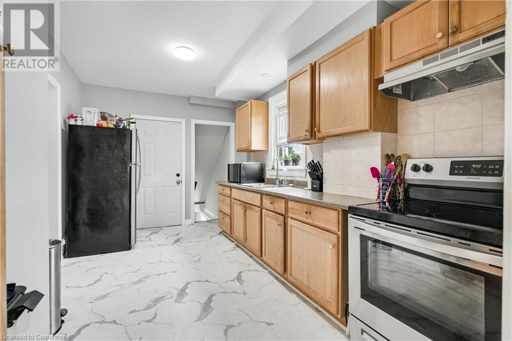 Property at 69 PARK Street image 5