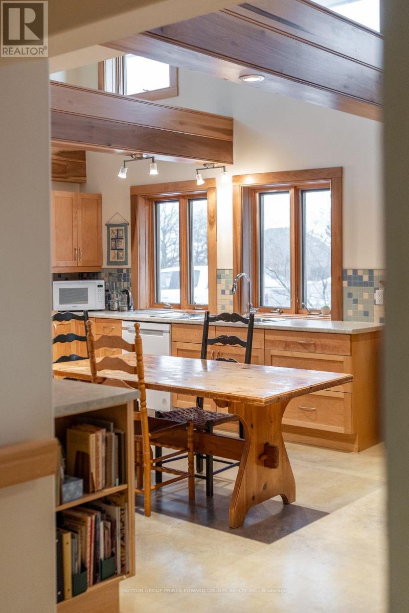 4 Carla Court, Prince Edward County (Wellington Ward), Ontario  K0K 3L0 - Photo 13 - X12007607