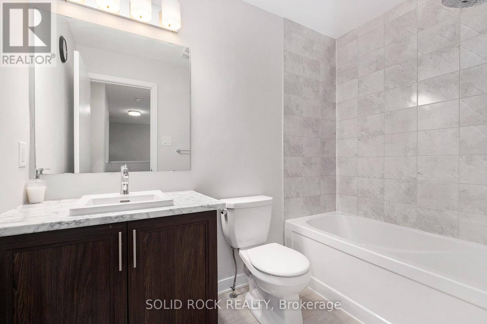 2010 Postilion Street, Ottawa, Ontario  K0A 2Z0 - Photo 9 - X12233533