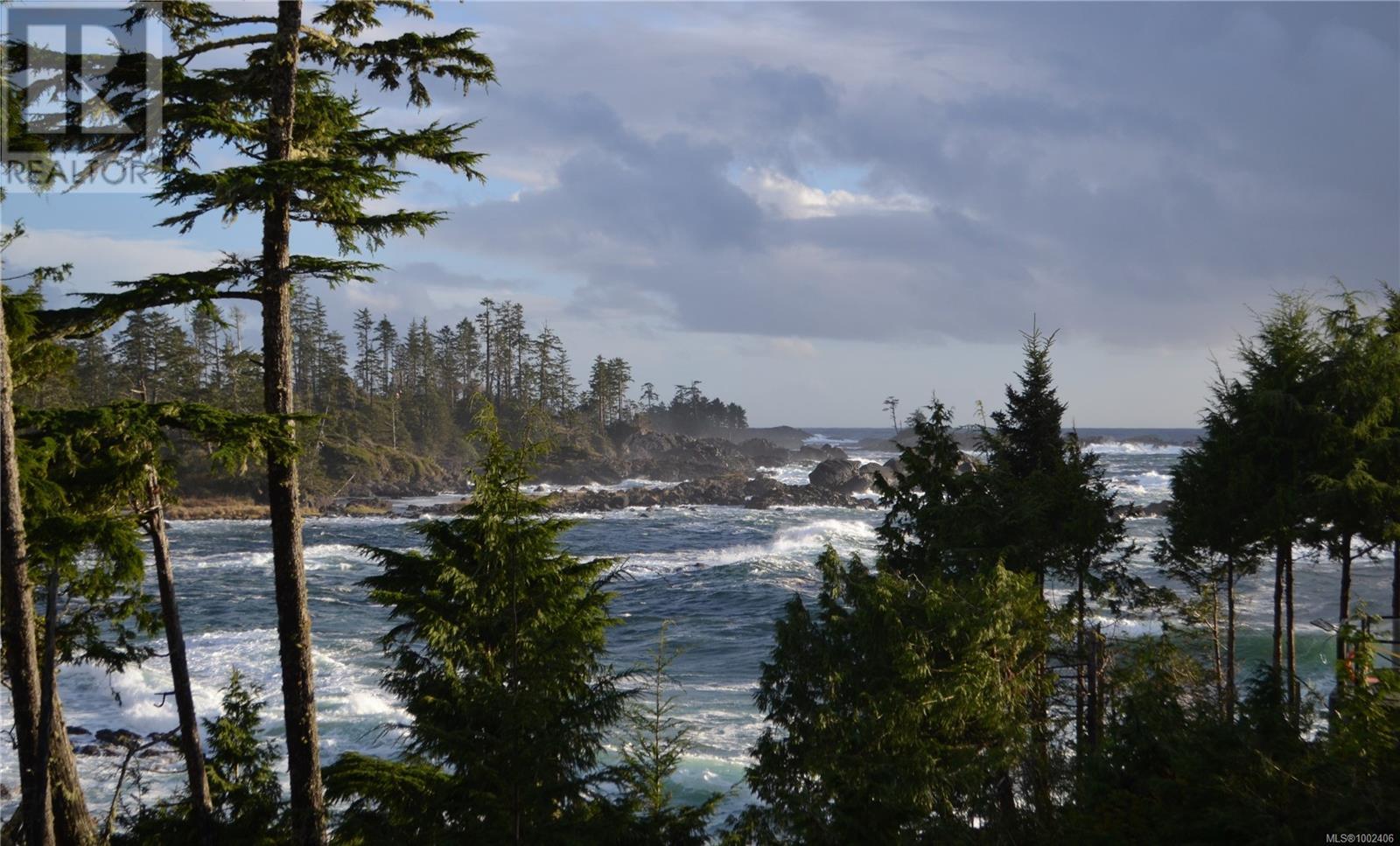 204 596 Marine Dr, Ucluelet, British Columbia