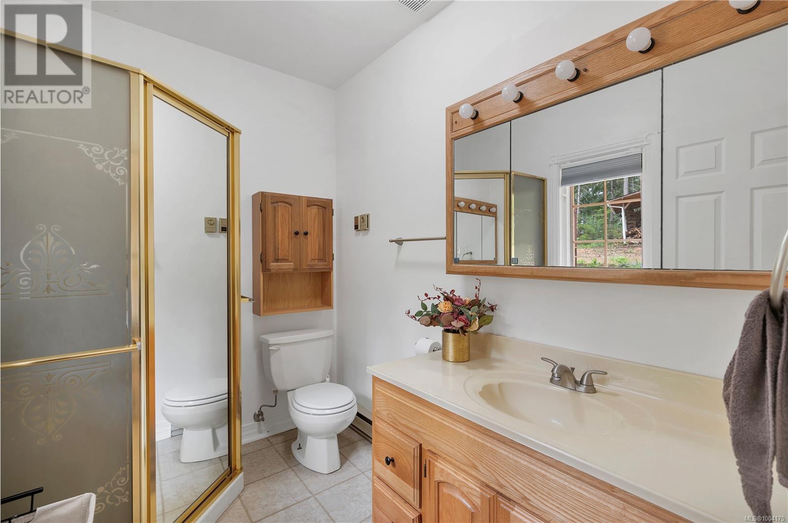 Property at 413 Cape Mudge Rd image 4