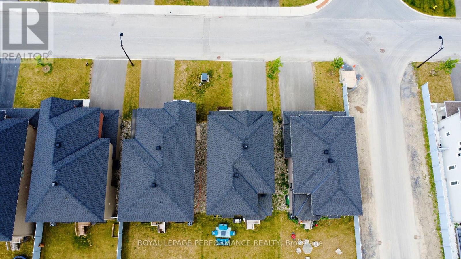 931 Embankment Street, Ottawa, Ontario  K2S 2P6 - Photo 33 - X12236338