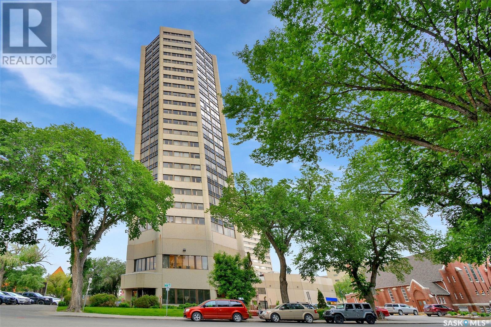 Property at 2170 424 Spadina CRESCENT E image 1