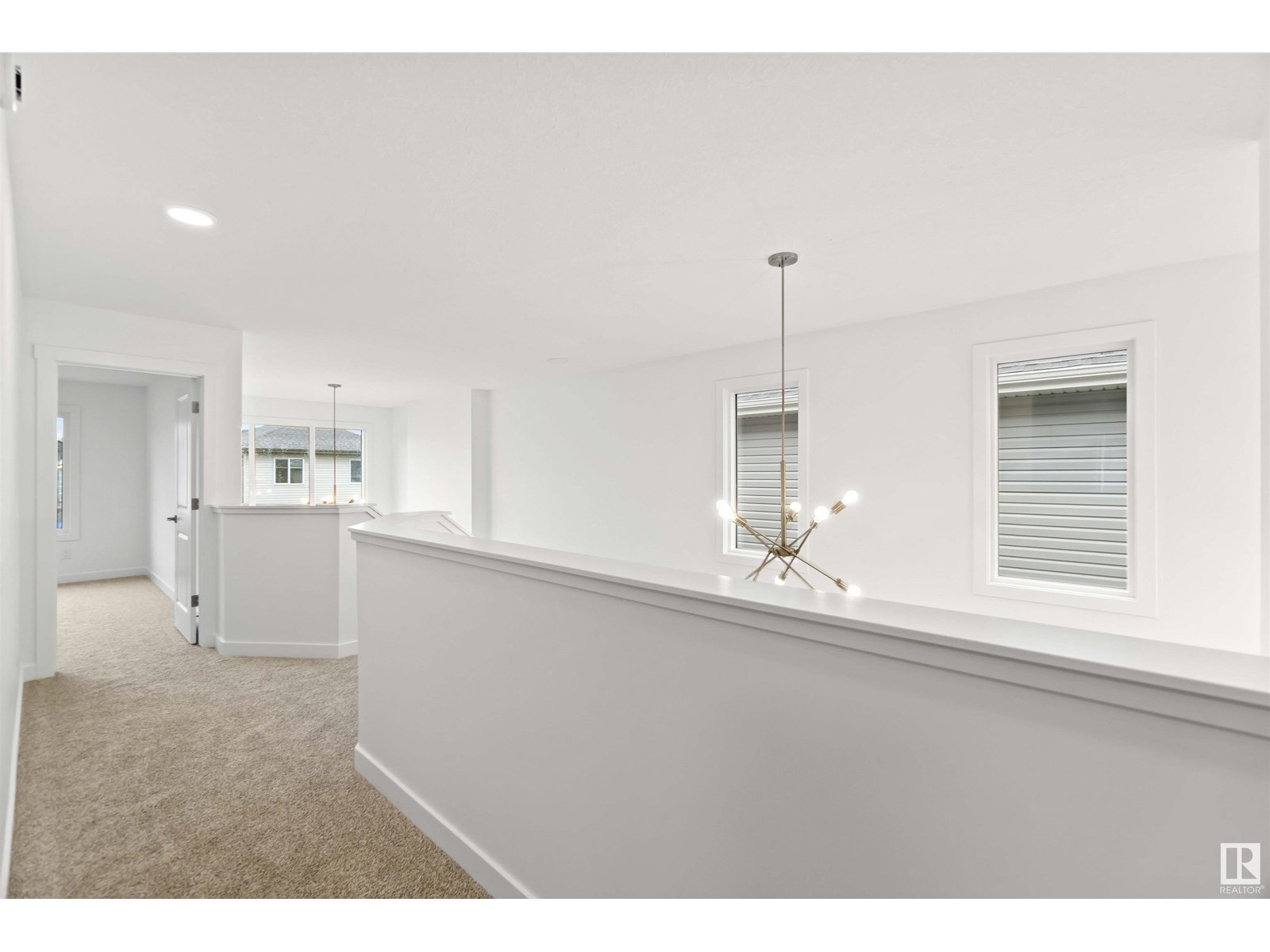 Property at 42 SERENO LN image 4