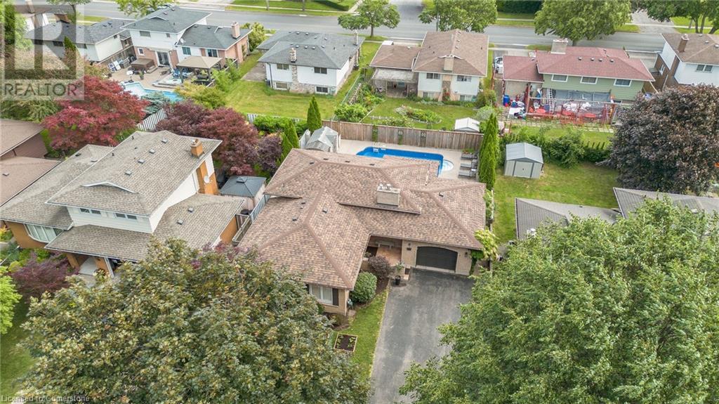 Property at 8 JESSICA Drive image 2