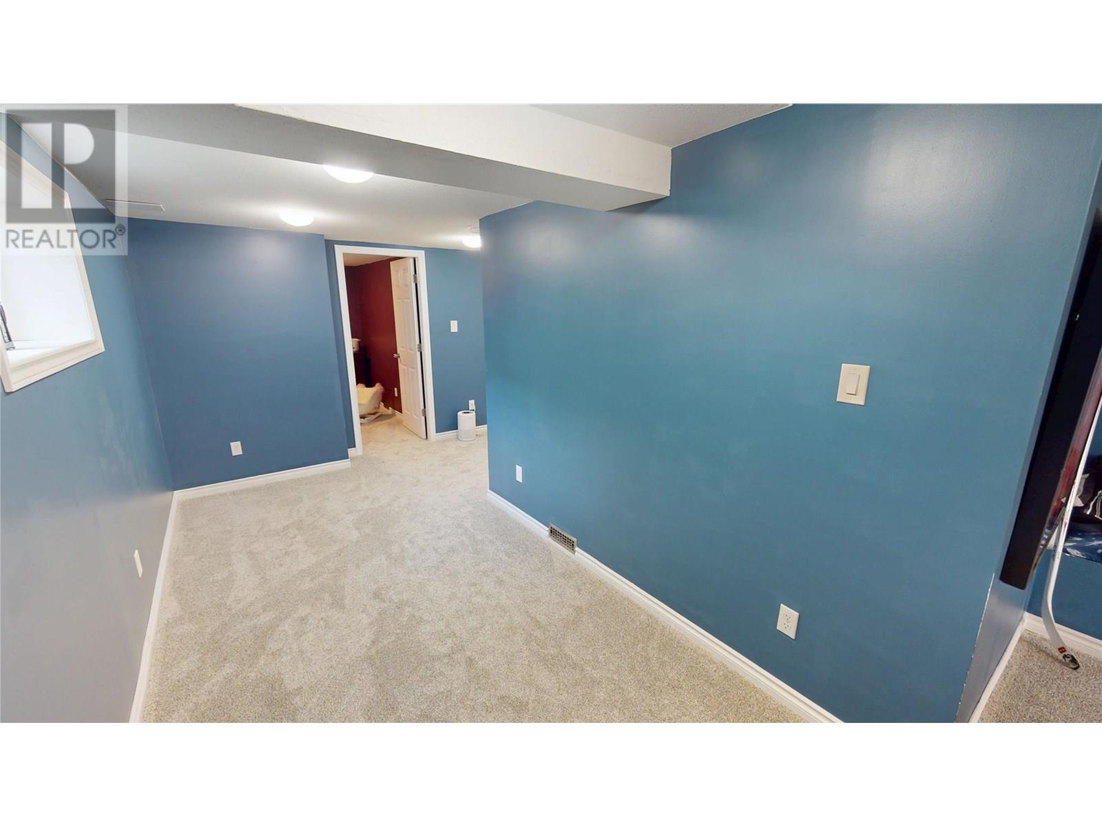 213 4th Avenue S, Cranbrook, British Columbia  V1C 2E4 - Photo 19 - 10353073