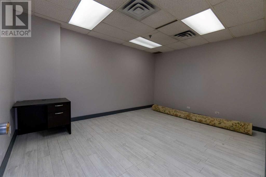 201, 4929 50 Street, Red Deer, Alberta  T4N 1X9 - Photo 4 - A2174579