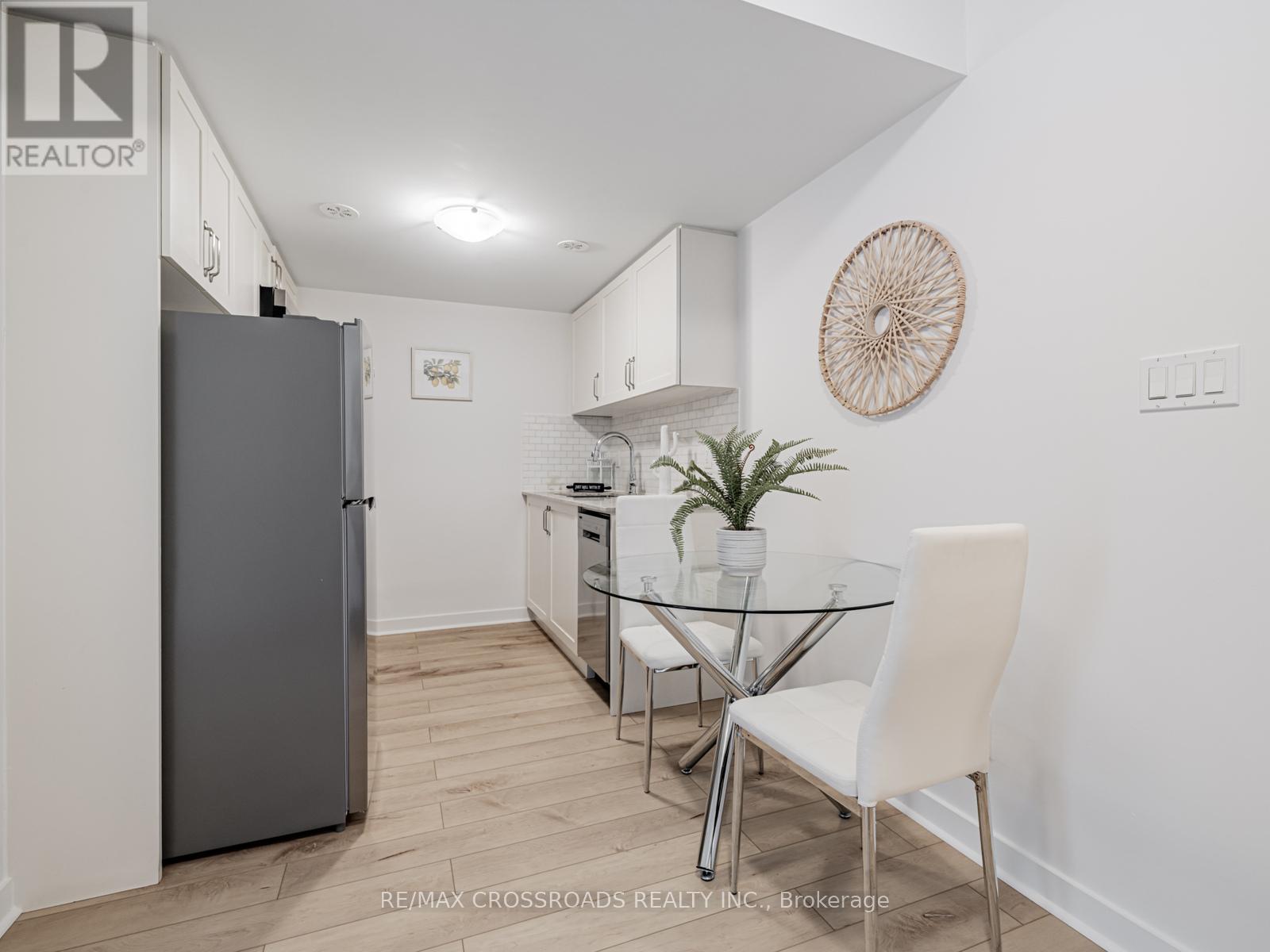 Property at 4 - 12 MARQUETTE AVENUE image 4