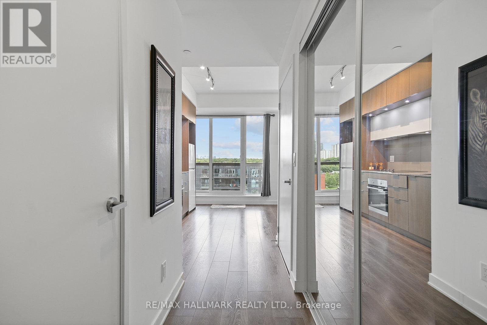 911 - 55 Regent Park Boulevard, Toronto (Regent Park), Ontario  M5A 0C2 - Photo 3 - C12235875