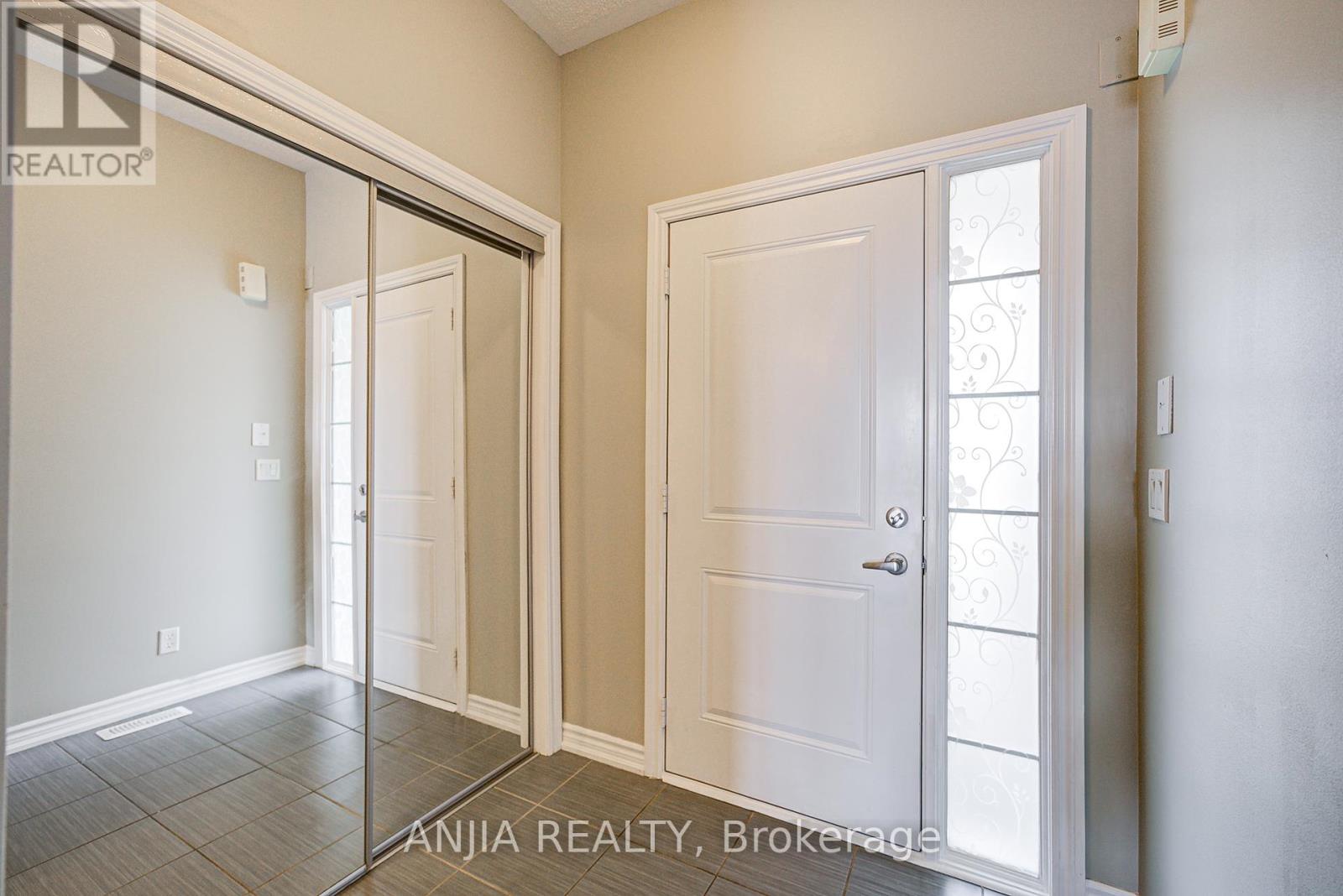 Property at 101 NEARCO GATE image 5