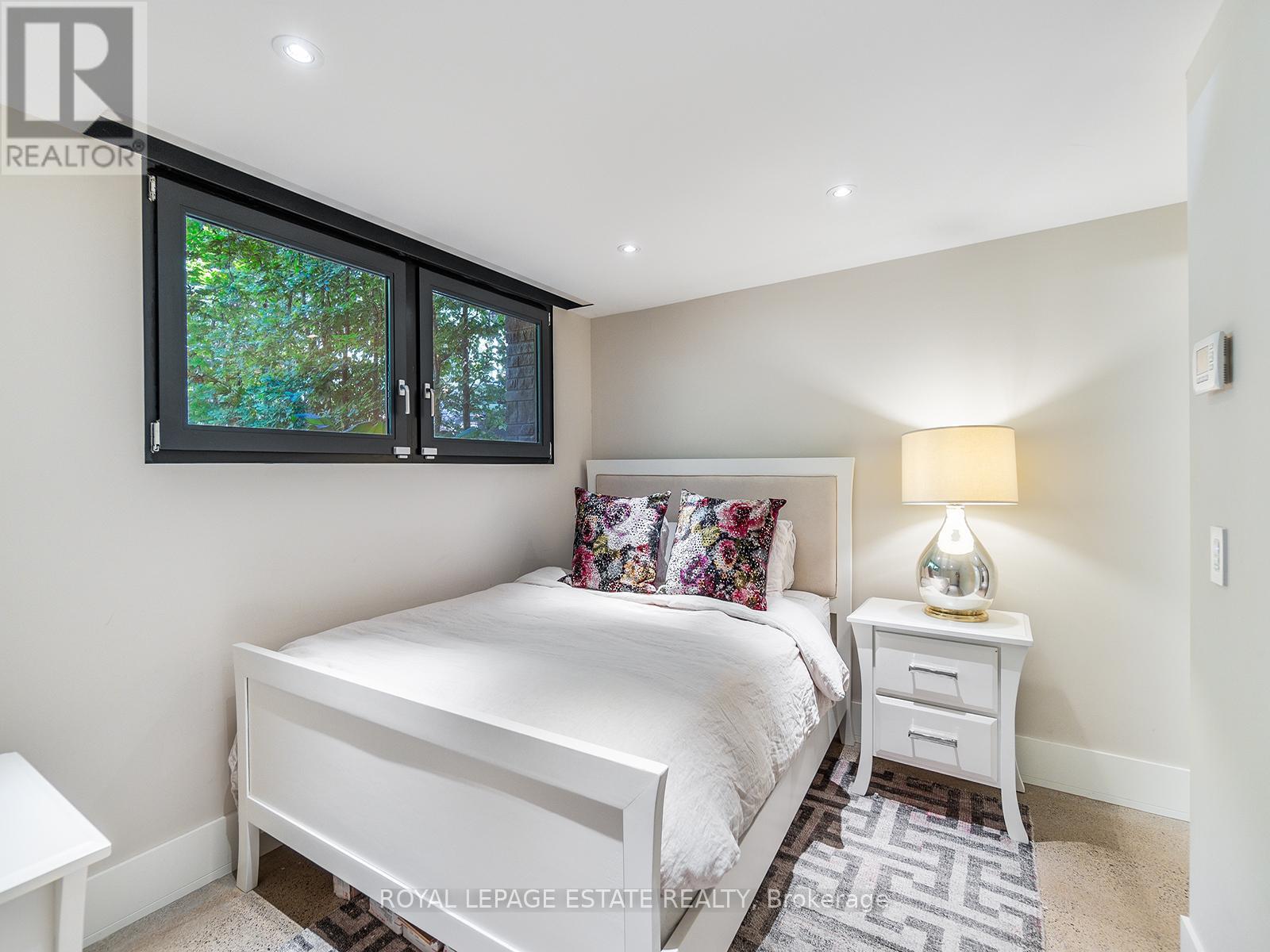 11 Pine Crescent, Toronto, Ontario  M4E 1L1 - Photo 45 - E12236008